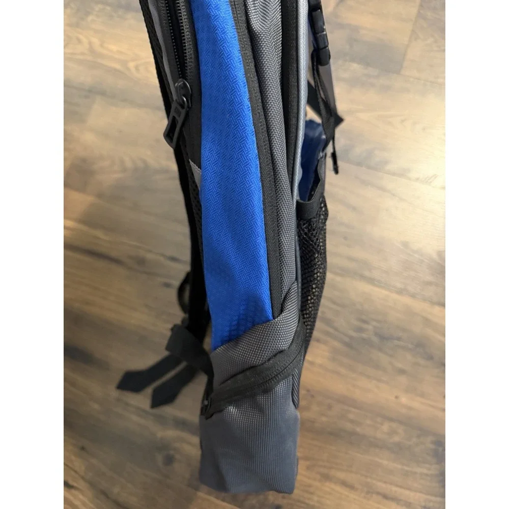 NEW Fūl Hexar Laptop Tablet Case Bag Backpack Blue & Gray 18